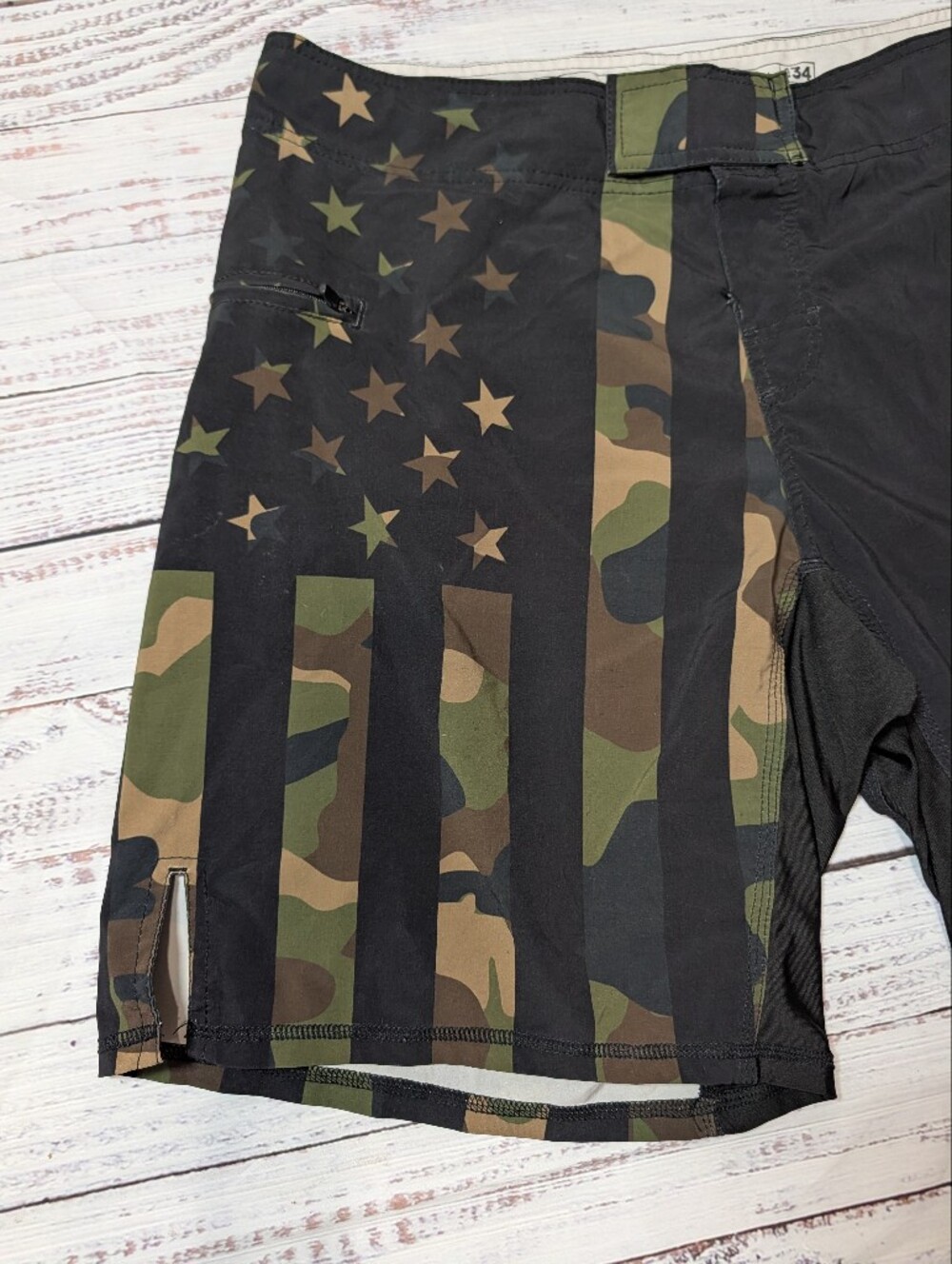 Born Primitive Men's American Defender Board Shorts Swim Trunks Size 34 Camo - Picture 3 of 12